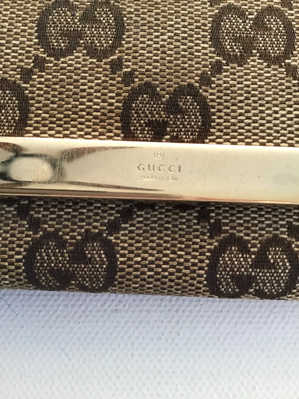 Gucci GG Canvas Key Case Brown Monogram Leather Trim 6 Hook Holder